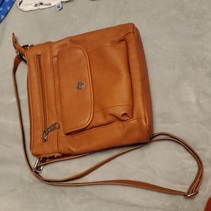 Co-lab Crossbody